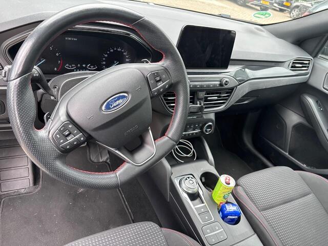 Ford FOCUS 1.5 EcoBoost ST Line Business 182pk Automaat | Winter Pack | Adaptive cruise control | Camera | Led koplampen | 18 inch