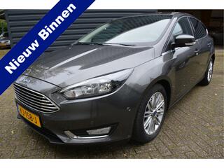 ford-focus-1.0-titanium-trekhaak-cl