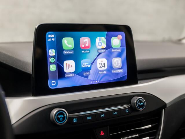 Ford FOCUS 1.0 EcoBoost Titanium Sport Automaat (APPLE CARPLAY, GROOT NAVI, STUUR/STOELVERWARMING, KEYLESS, LM VELGEN, SPORTSTOELEN, PARKEERSENSOREN, DAB+, LANE ASSIST, NIEUWE APK, NIEUWSTAAT)