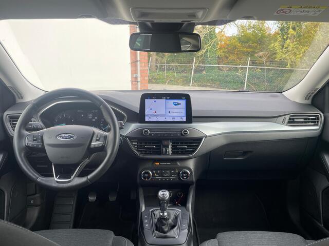 Ford FOCUS Wagon EcoBoost Active Business | Trekhaak | Winter Pack | LED | Parkeersensoren | Cruise | Apple carplay/Android auto |