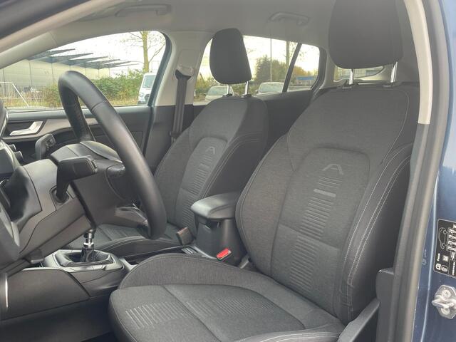 Ford FOCUS Wagon EcoBoost Active Business | Trekhaak | Winter Pack | LED | Parkeersensoren | Cruise | Apple carplay/Android auto |