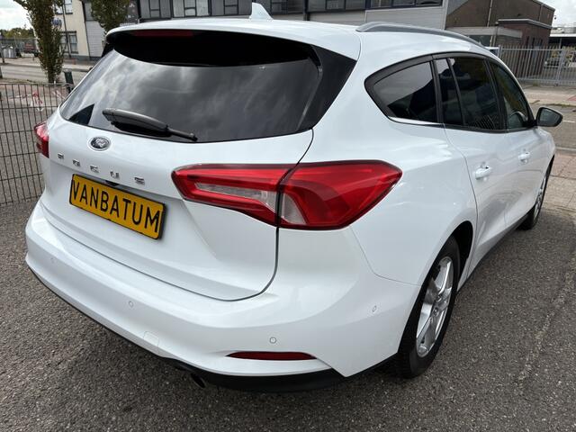 Ford FOCUS 1.0 EcoBoost Titanium Business