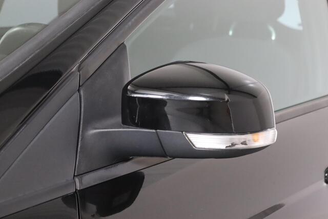 Ford FOCUS Wagon 2.0 TDCI Titanium, ST-Line, Stoel/Stuurverwarming, Trekhaak, Bluetooth