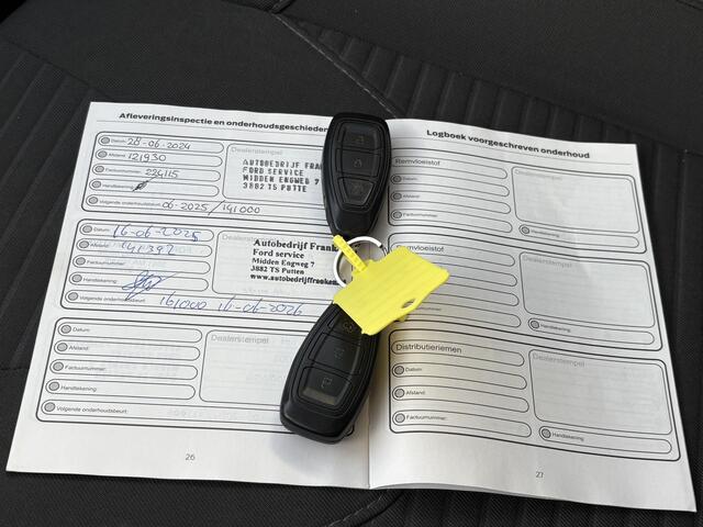 Ford FOCUS Wagon 1.5 Titanium | Nieuw Binnen! | Cruise | Navi | Clima