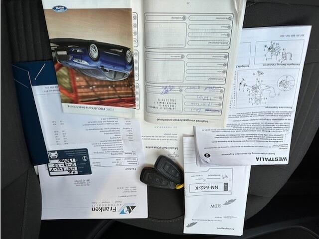 Ford FOCUS 1.0 Titanium Luxe uitv, nieuwstaat