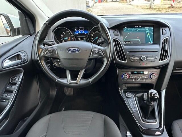 Ford FOCUS 1.0 Titanium Luxe uitv, nieuwstaat