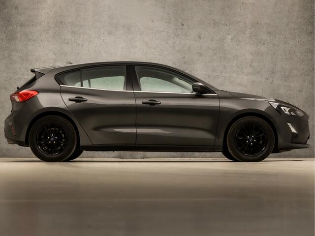 Ford FOCUS 1.0 EcoBoost Titanium Sport (APPLE CARPLAY, GROOT NAVI, CLIMATE, CAMERA, KEYLESS, LM VELGEN, SPORTSTOELEN, LED KOPLAMPEN, LANE ASSIST, DAB+, NIEUWSTAAT)