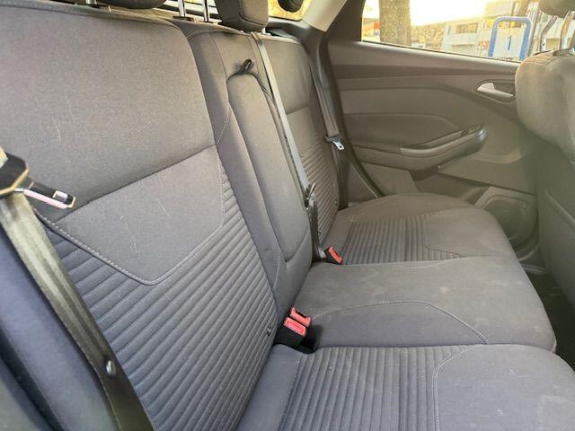 Ford FOCUS Wagon 1.0 Titanium Airco/ECC,Cruisecontrol,Navigatie