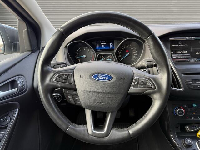 Ford FOCUS 1.0 Titanium - Camera, Carplay, Stoel/Stuurverw.