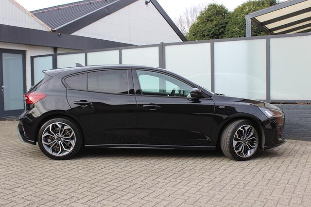 Ford FOCUS 1.0 EcoBoost Hybrid ST Line X Matrix Led, Virtual Cockpit, Winter Pack, Driver Ass Pack, 155PK AUT,
