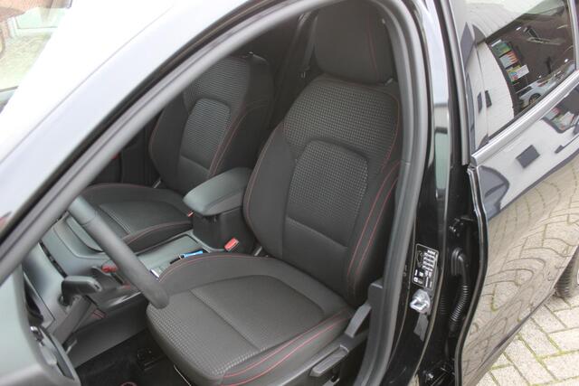 Ford FOCUS 1.0 EcoBoost Hybrid ST Line X Matrix Led, Virtual Cockpit, Winter Pack, Driver Ass Pack, 155PK AUT,