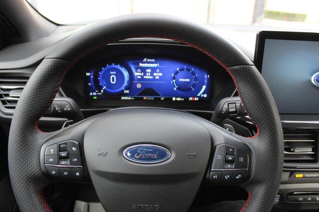 Ford FOCUS 1.0 EcoBoost Hybrid ST Line X Matrix Led, Virtual Cockpit, Winter Pack, Driver Ass Pack, 155PK AUT,