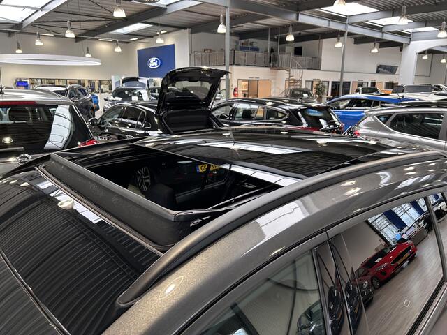 Ford FOCUS Wagon ST-Line X EcoBoost Hybrid 155 pk | Pano |Trekhaak | Adapt. cruise | Winter Pack | B&O | Keyless |