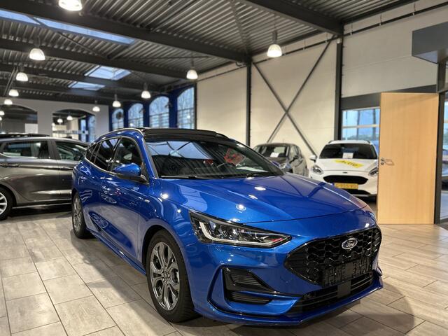 Ford FOCUS Wagon ST-Line X EcoBoost Hybrid 155 pk | Pano |Trekhaak | Adapt. cruise | Winter Pack | B&O | Keyless |