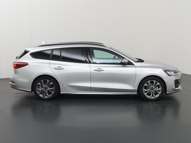 Ford FOCUS 1.0 EcoBoost Hybrid ST Line | Winterpakket | Cruise Control Adaptief | Parkeercamera | Navigatie |