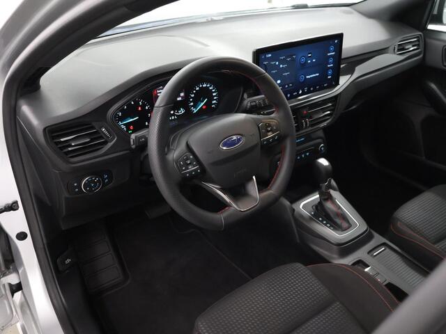 Ford FOCUS 1.0 EcoBoost Hybrid ST Line | Winterpakket | Cruise Control Adaptief | Parkeercamera | Navigatie |