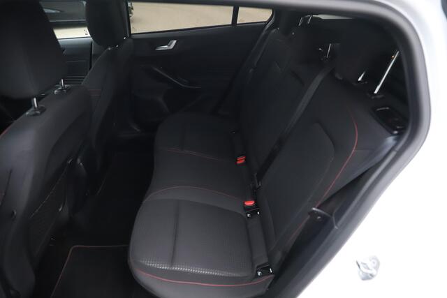 Ford FOCUS Wagon 1.5 EcoBlue ST Line X Business 120PK Trekhaak Virtual Cockpit Navigatie Achteruitrijcamera Carplay Android 18 inch LMV Keyless Climate Cruise Control