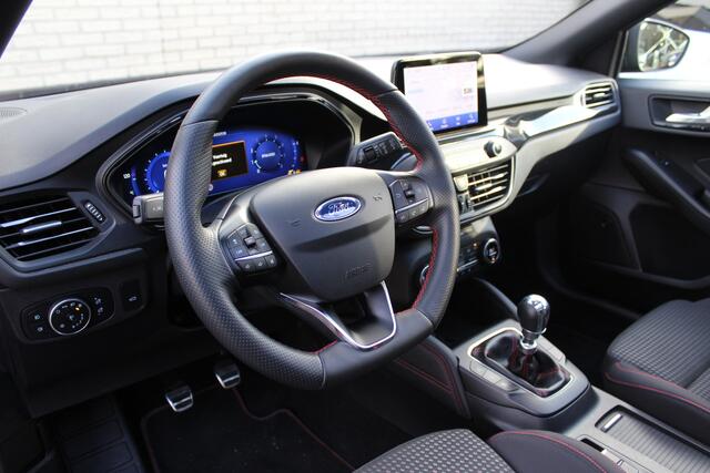 Ford FOCUS Wagon 1.0 EcoBoost 155PK Hybrid ST Line X | Panoramadak | Trekhaak | AGR | Elektrische achterklep | B&O Actieweken 1 t/m 15 november!