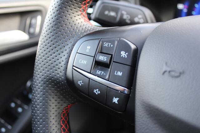 Ford FOCUS Wagon 1.0 EcoBoost 155PK Hybrid ST Line X | Panoramadak | Trekhaak | AGR | Elektrische achterklep | B&O Actieweken 1 t/m 15 november!