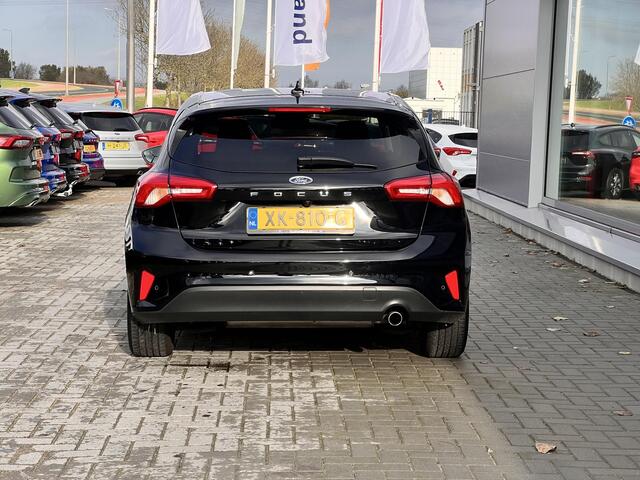 Ford FOCUS 1.0 EcoBoost Titanium Business | Winterpack | LED koplampen | Adaptive Cruise Control | 17" lichtmetalen velgen