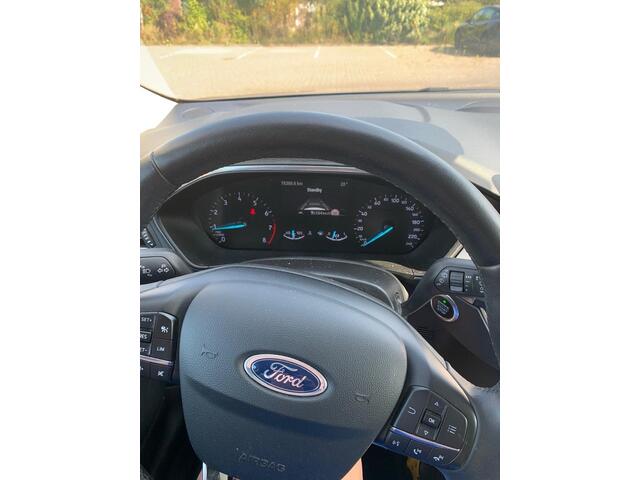 Ford FOCUS 1.0 EcoBoost Titanium Business 125pk | Full LED Koplampen | Adaptieve Cruise | Winterpack | 17 inch Lichtmetaal | Achteruitrijcamera