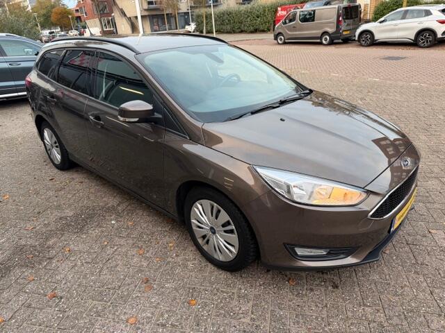 Ford FOCUS Wagon 1.0 Lease Edition