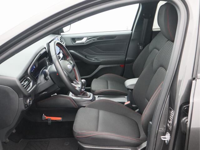 Ford FOCUS Wagon 1.0 EcoBoost Hybrid ST Line X/ zeer mooi!