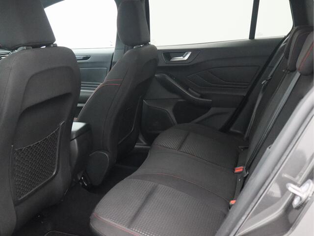 Ford FOCUS Wagon 1.0 EcoBoost Hybrid ST Line X/ zeer mooi!