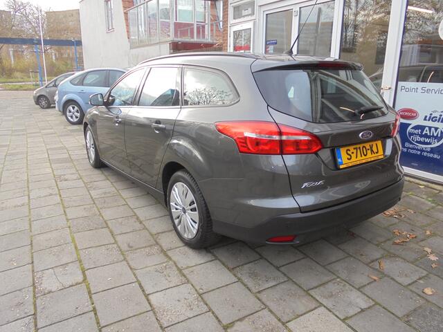 Ford FOCUS Wagon 1.0 Titanium Airconditioning, Drivers Assistance Pack, Parkeersensoren, Cruise Controle, Navigatiesysteem