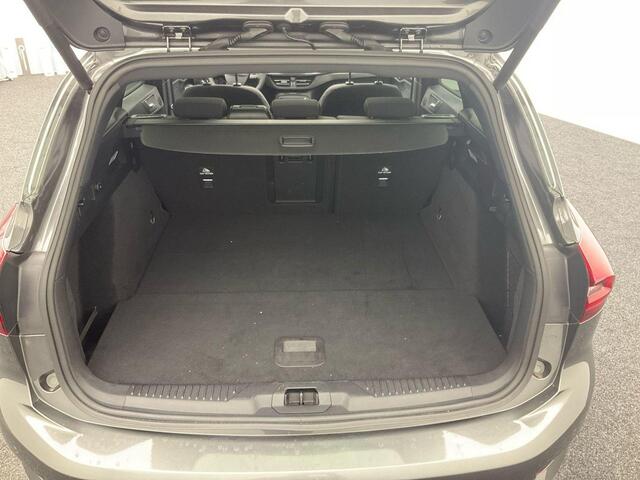 Ford FOCUS Wagon 1.0 EcoBoost Hybrid ST Line X 125pk | Driver Assistance Pack | Winterpack | Panoramadak | 18 inch Licht metaal | Matrix LED | Elek. Achterklep |