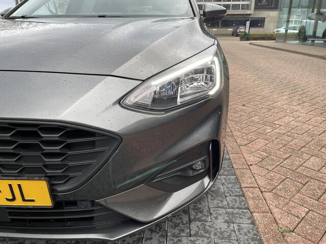 Ford FOCUS Wagon 1.5 EcoBoost ST Line X Business | Panoramadak | Carplay | Navigatie |