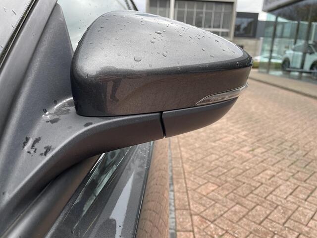 Ford FOCUS Wagon 1.5 EcoBoost ST Line X Business | Panoramadak | Carplay | Navigatie |