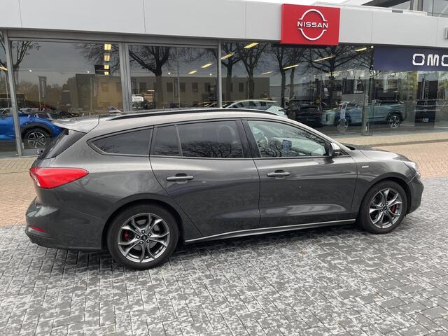Ford FOCUS Wagon 1.5 EcoBoost ST Line X Business | Panoramadak | Carplay | Navigatie |