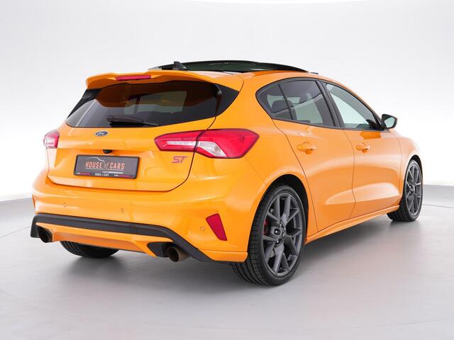 Ford FOCUS ST-3 2.3 280pk PERFORMANCE PACK |dealer onderhouden|panoramadak|launch control|sper diff|B&O|elek. stoelen|adaptive cruise control|parkeercamera|Apple Carplay|winterpack|