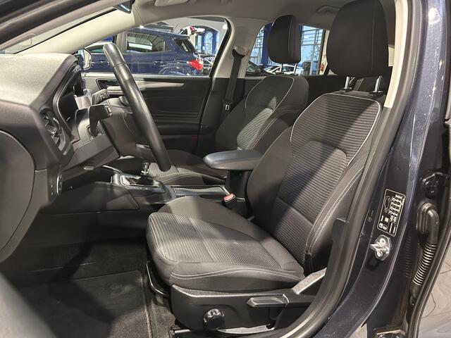 Ford FOCUS Wagon EcoBoost 125pk Titanium | Trekhaak | 100% dealer onderhouden | Full Led | B&O | Winterpack |