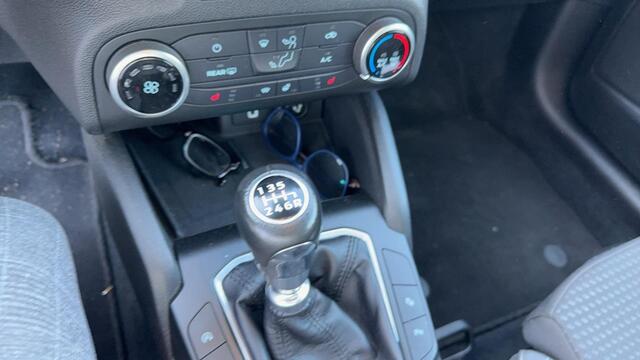 Ford FOCUS Wagon 1.0 EcoBoost Titanium Business Trekhaak | Adaptieve Cruise | Winterpack | Full LED | 17 inch Lichtmetaal | Dealer onderhouden