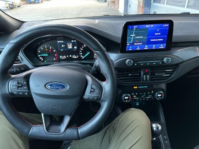 Ford FOCUS 1.0 ECOB. ST L. BNS CAMERA. TREKHAAK.