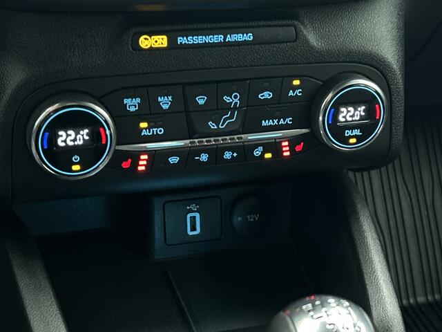 Ford FOCUS 1.5 EcoBoost ST Line Business Navigatie | Stoelverwarming | Stuurverwarming | Achteruitrijcamera
