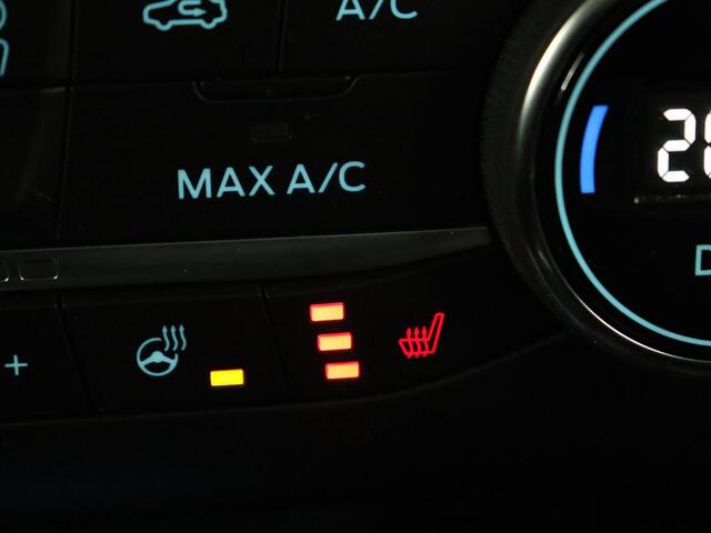 Ford FOCUS 1.0 EcoBoost Hybrid Titanium X | Stoel & stuurverwarming | Trekhaak | Adaptive cruise | Camera | Comfortstoelen | Keyless | Carplay | Full LED | Navigatie