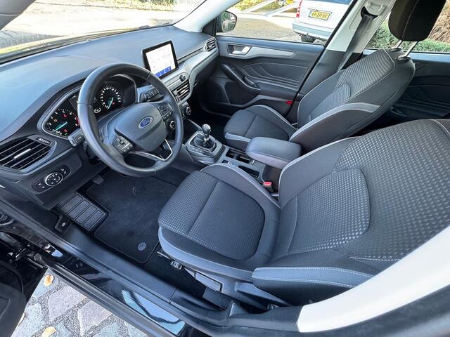 Ford FOCUS HB 1.0 100pk Connected airco,navigatie,led,pdc,cruise