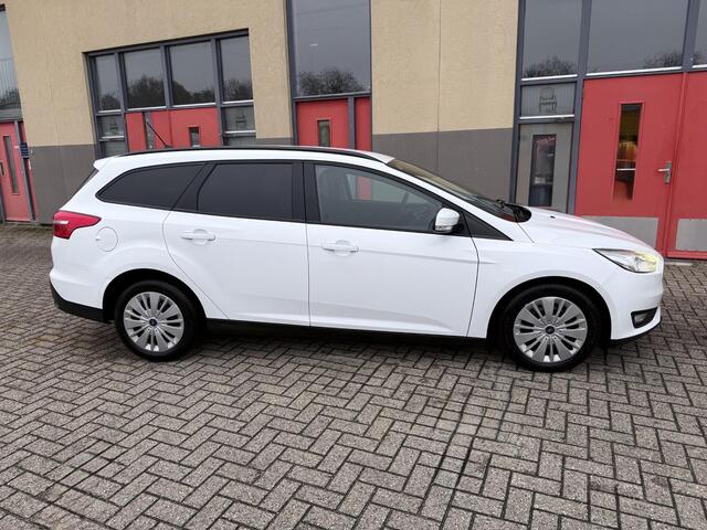 Ford FOCUS Wagon 1.0 Titanium, AUTOMAAT, nieuwe Distributieriem