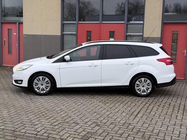 Ford FOCUS Wagon 1.0 Titanium, AUTOMAAT, nieuwe Distributieriem