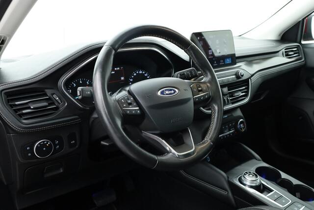 Ford FOCUS Wagon 1.5 EcoBoost Vignale | Pano | Adapt. Cruise | Trekhaak | CarPlay | HUD | Navi | Stoel-Stuurverw.