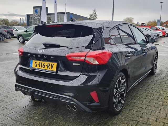 Ford FOCUS 1.0 EcoBoost ST Line Business LED | Panoramadak | Winterpack | Adaptieve cruise | Head up display | Trekhaak | 18'' velgen | Zéér netjes!