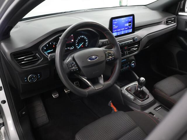 Ford FOCUS 1.0 EcoBoost Hybrid ST Line Style | Trekhaak | Winterpakket | Parkeercamera | Navigatie | Climate Control |