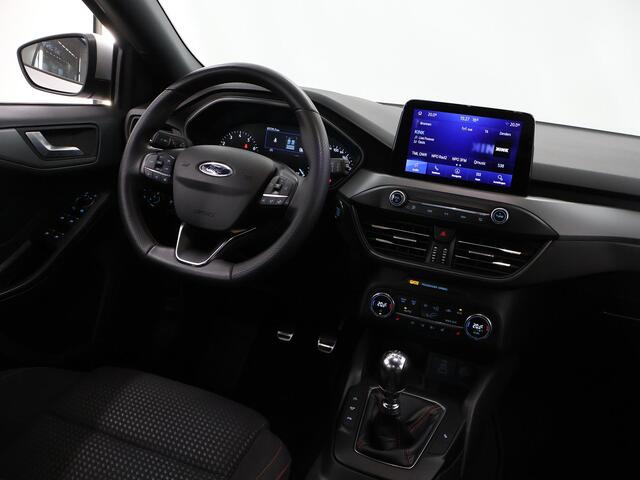 Ford FOCUS 1.0 EcoBoost Hybrid ST Line Style | Trekhaak | Winterpakket | Parkeercamera | Navigatie | Climate Control |