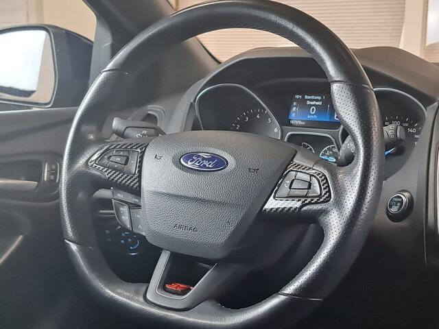 Ford FOCUS 1.0 ST-Line