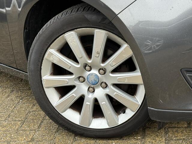 Ford FOCUS Wagon 1.0 Titanium 125PK | Navgatie | Stoelverwarming | Airco | Cruise Control | Parkeersensoren |