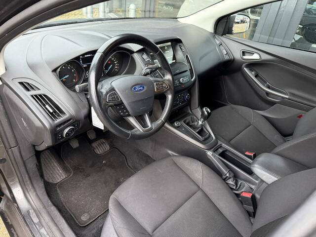 Ford FOCUS Wagon 1.0 Titanium 125PK | Navgatie | Stoelverwarming | Airco | Cruise Control | Parkeersensoren |