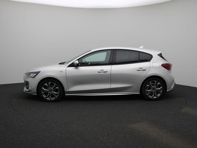 Ford FOCUS ST Line 1.0 125Pk | Navigatie | Apple & Android Carplay | Parkeersensoren Voor & Achter | Camera | Climate Control | Privacy Glass | Cruise Control | Stoel & Stuur Verwarming | Verwarmbare Voorruit | All Season Banden |